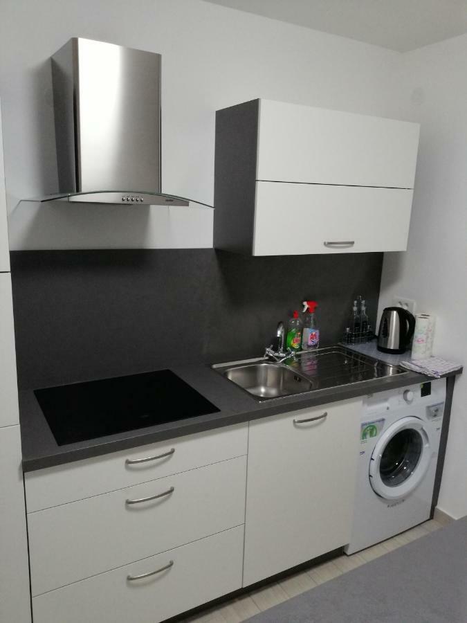 Studio Apartment Mila Pula Exterior foto