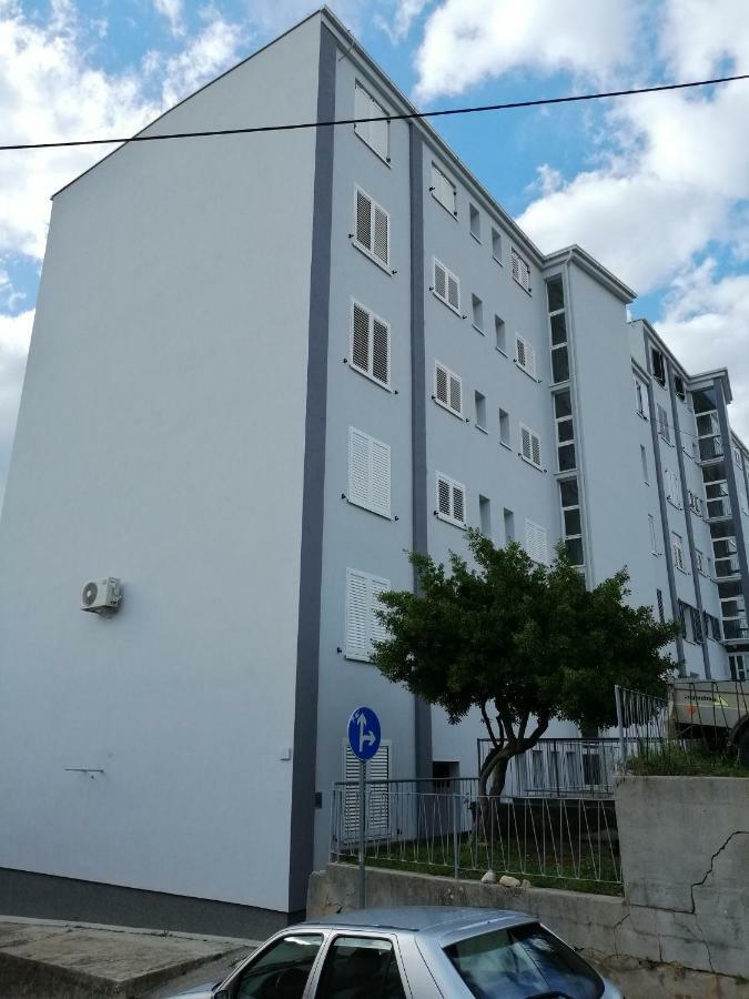 Studio Apartment Mila Pula Exterior foto