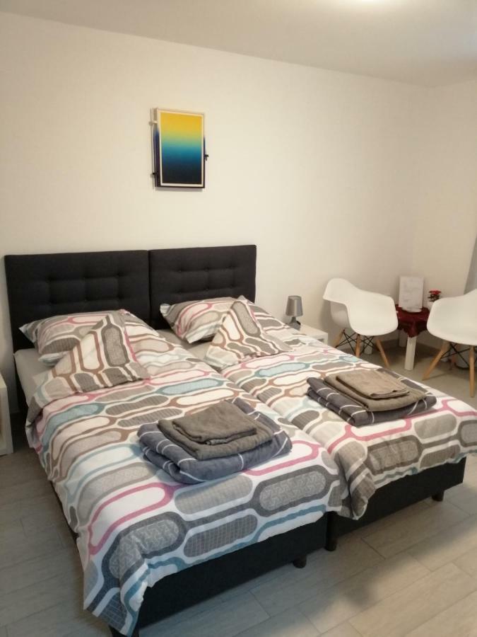 Studio Apartment Mila Pula Exterior foto